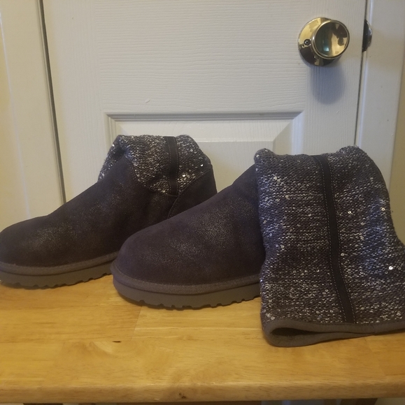 UGG Australia Camaya Charcoal/Gray Sequin Boots - Picture 2 of 6